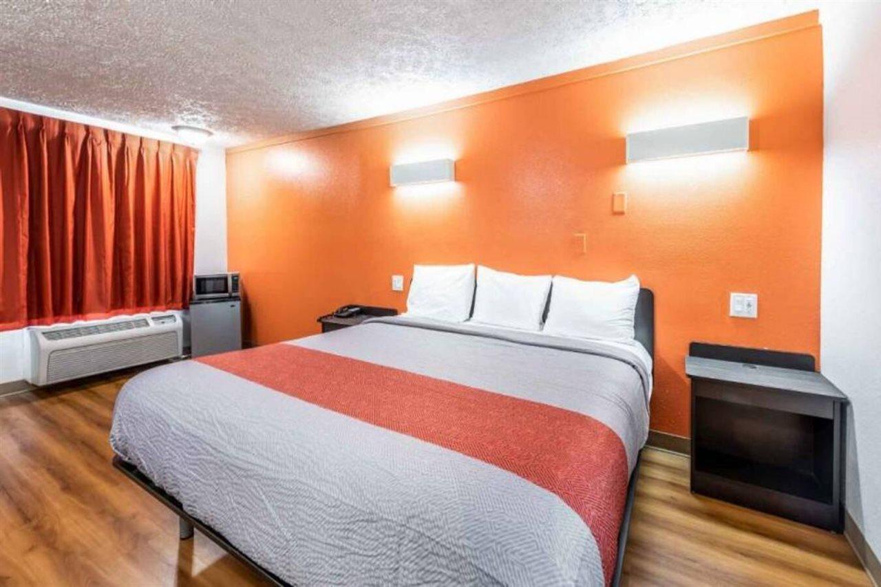 6-mansfield, Oh Hotel Mansfield